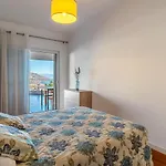 Virtudes Ocean View With Pool By Madeira 아파트 푼샬