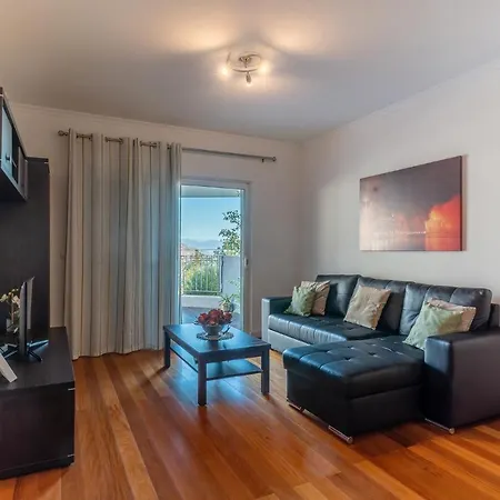 Virtudes Ocean View With Pool By Madeira