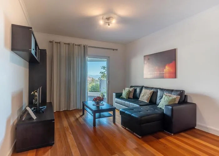 Virtudes Ocean View With Pool By Madeira